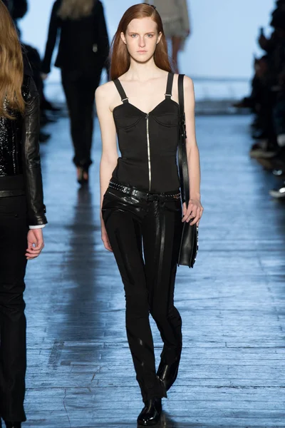 Look 8